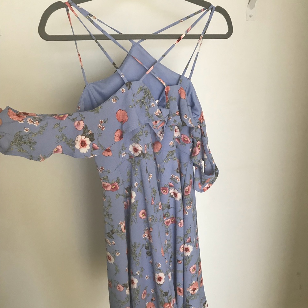 Francesca’s Pearla Floral Ruffle Dress - Picture 3 of 3